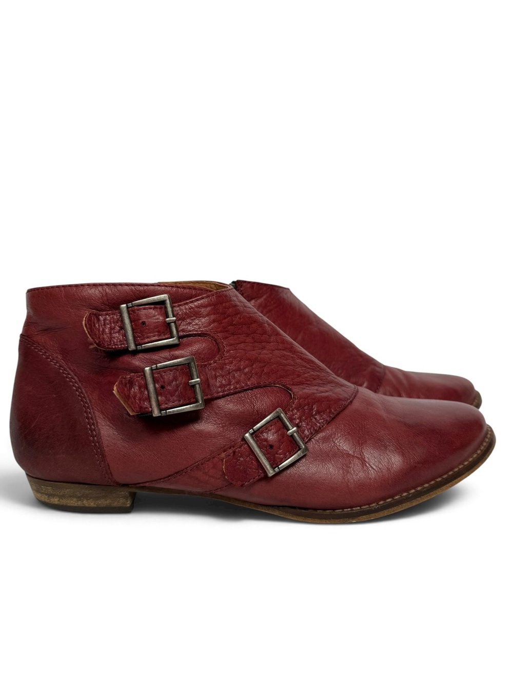 CHIO Spain Size 39 Oxblood Leather Triple Buckle Moto Ankle Boots